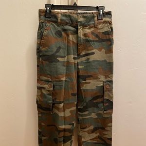 Camo cargo joggers